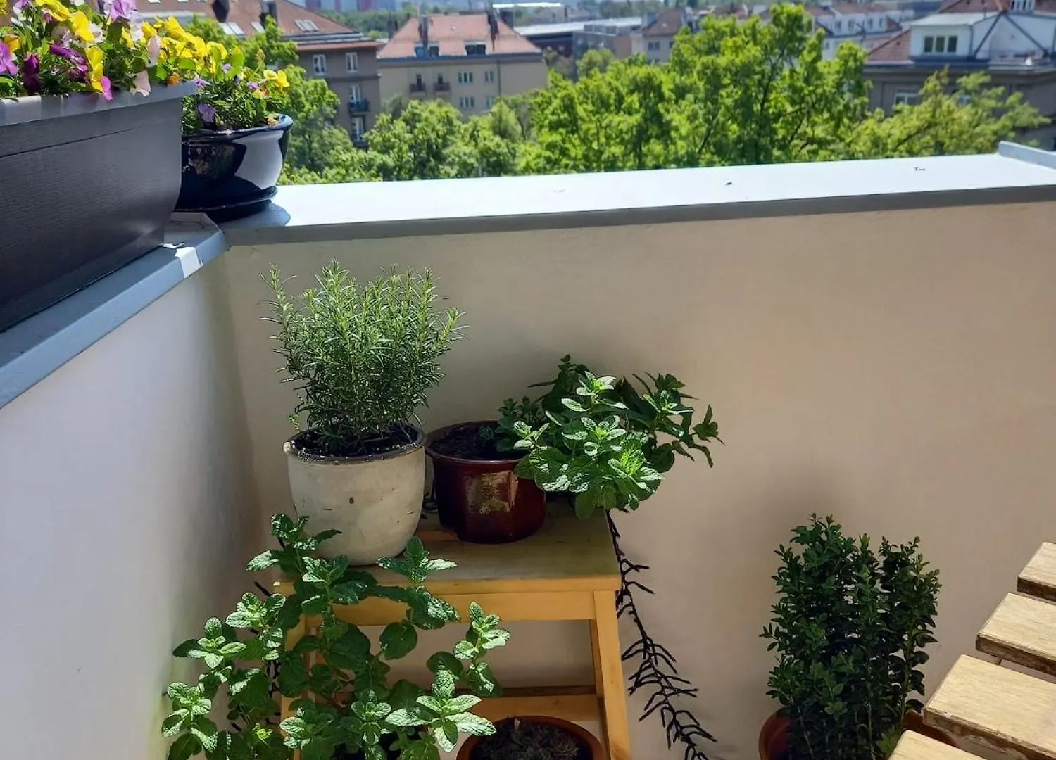 Hezky Apartman S Balkonem Praga