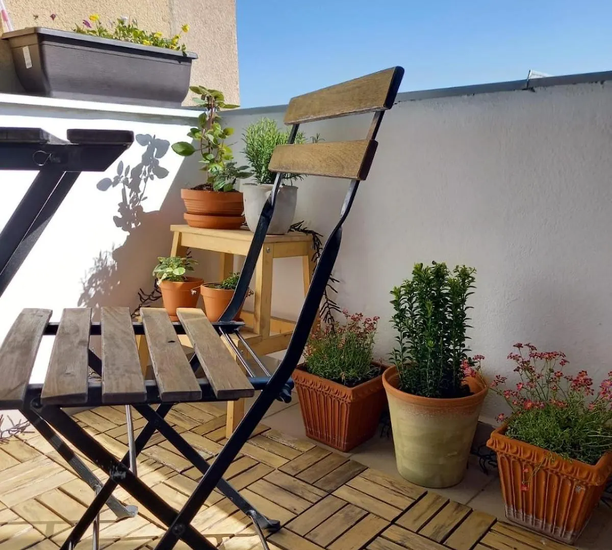 Hezky Apartman S Balkonem Prague Apartment